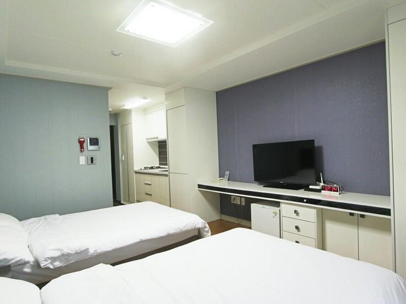 Jeju Airport Hotel Экстерьер фото